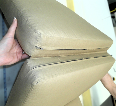 Tri-Fold With Zipper Cover