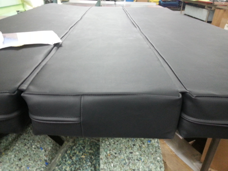 Tri-Fold With Zipper Cover