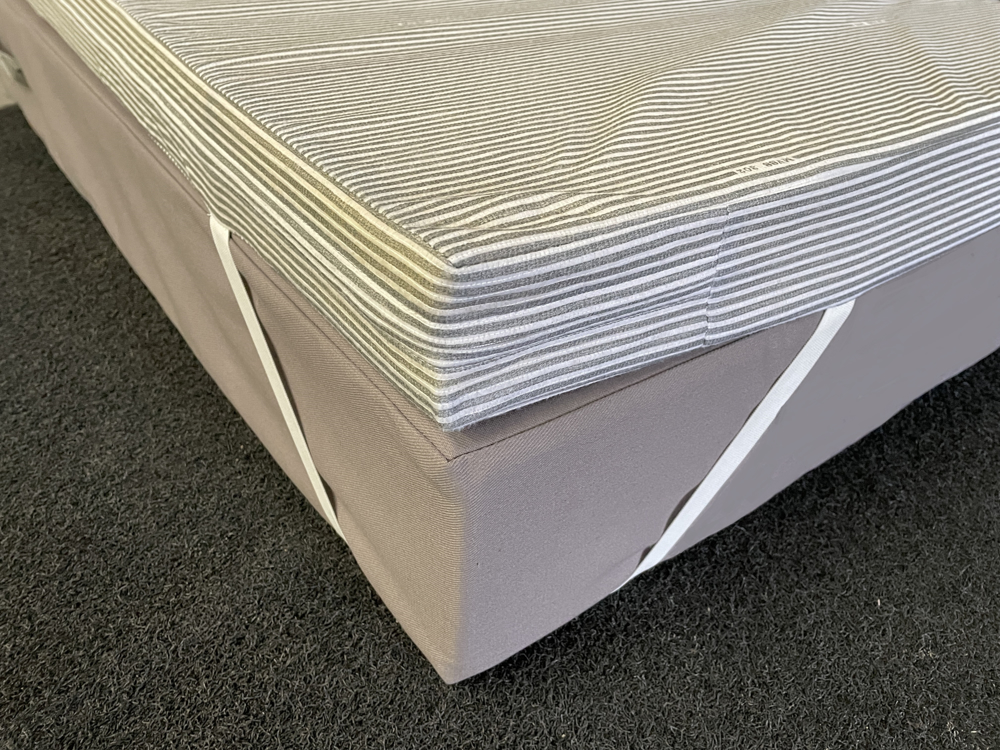 Mattress with Straps