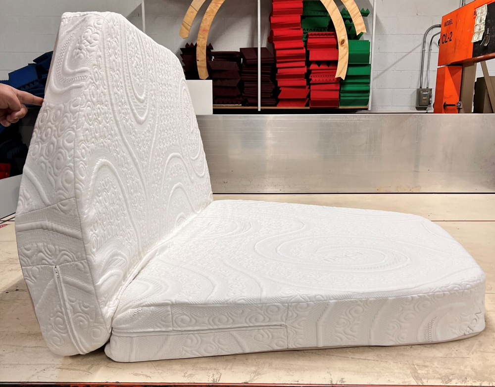 Folded Boat Mattress with bevle