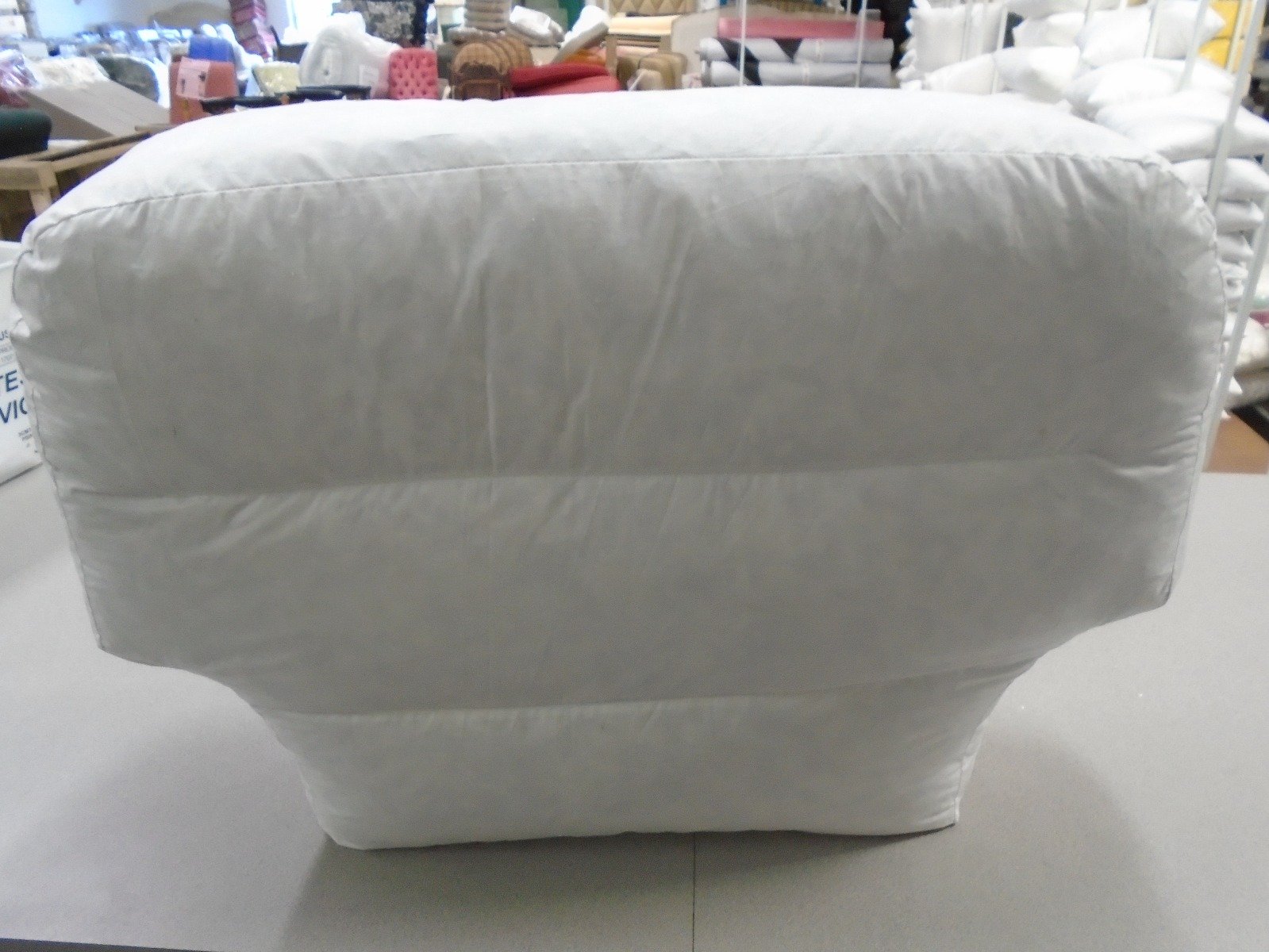 poly fill filling T- shape back cushion